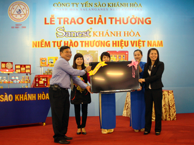 http://baokhanhhoa.com.vn/dataimages/201312/original/images911950_yensao.jpg